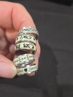 SET OF 5 RINGS - GLOW IN THE DARK - STAINLESS STEEL